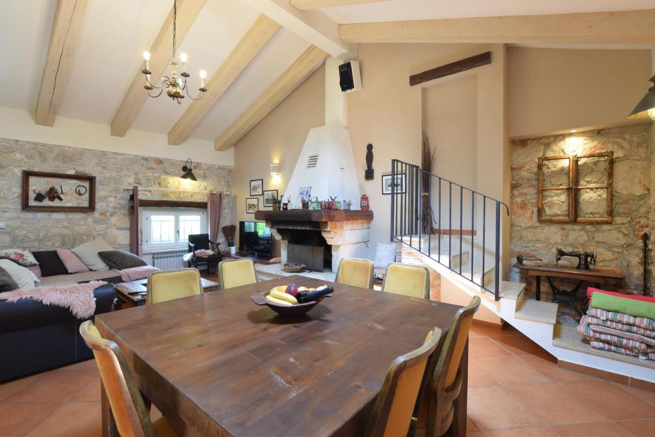 Saison Openning Prices Luxury Villa Nini With Fireplace, Private Pool, Bikes, Barbecue And Much More Poreč Dış mekan fotoğraf