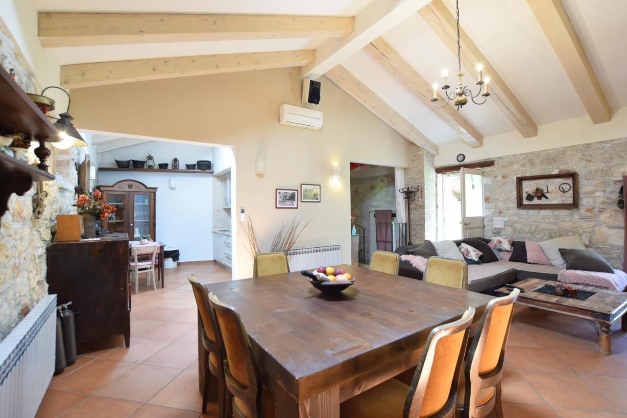 Saison Openning Prices Luxury Villa Nini With Fireplace, Private Pool, Bikes, Barbecue And Much More Poreč Dış mekan fotoğraf
